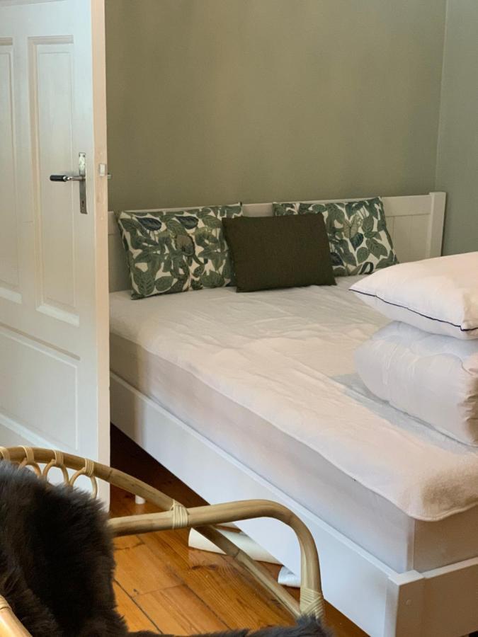 Tree Top Hill - The Old Station House - Bastad Holiday Apartments Luaran gambar